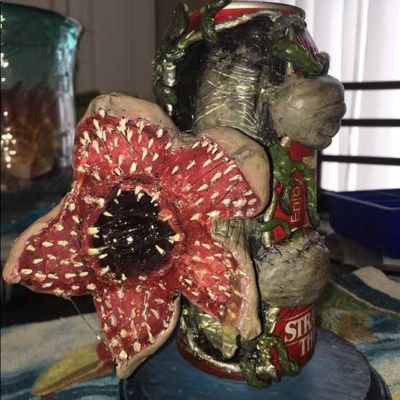 Stranger things Demogorgon collectiable coke can - Picture 11 of 16